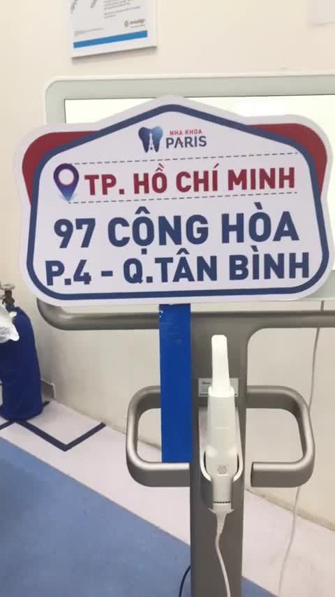Ca tẩy trắng bằng chiếu đèn, có kết quả tức thì ngay sau khi tẩy, tại Nha khoa Paris 97 Cộng Hòa, HCM